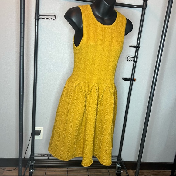 Yellow Sleeveless Knit Dress - Picture 2 of 6